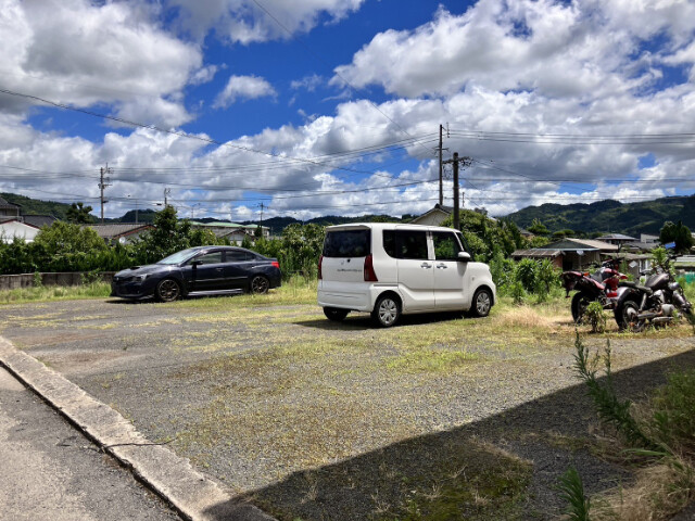 【エスポアールの駐車場】