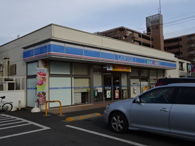 コンビニ　ローソン（コンビニ）まで590m