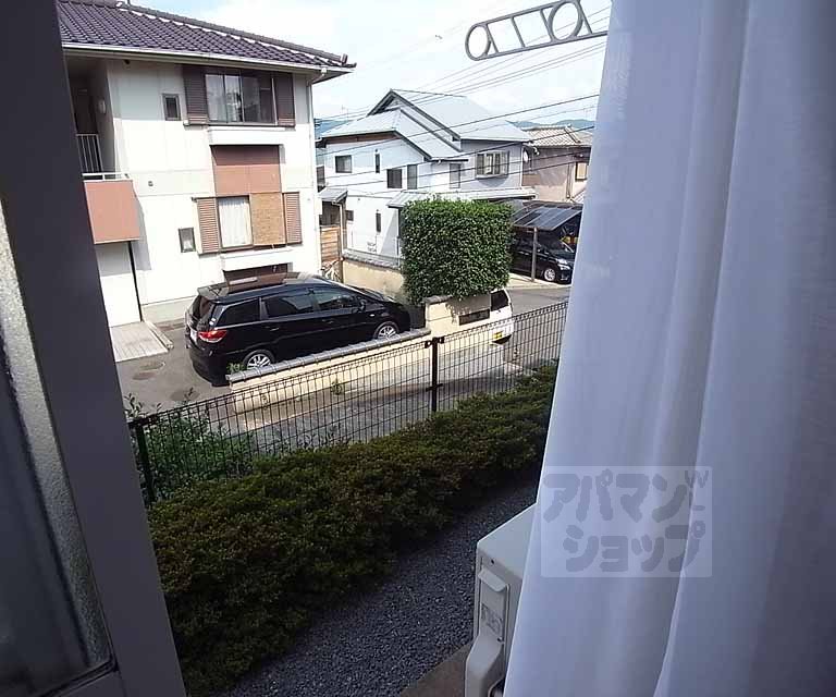 バルコニー　洗濯物干すスペースです。