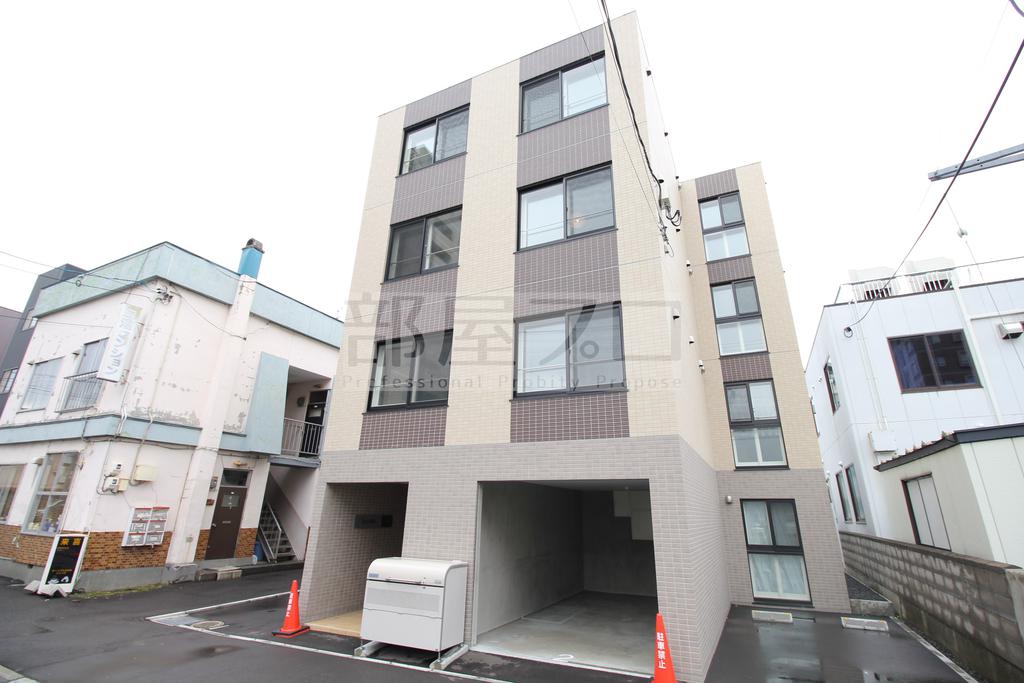 北海道札幌市中央区北十一条西１７（マンション）の賃貸物件の外観