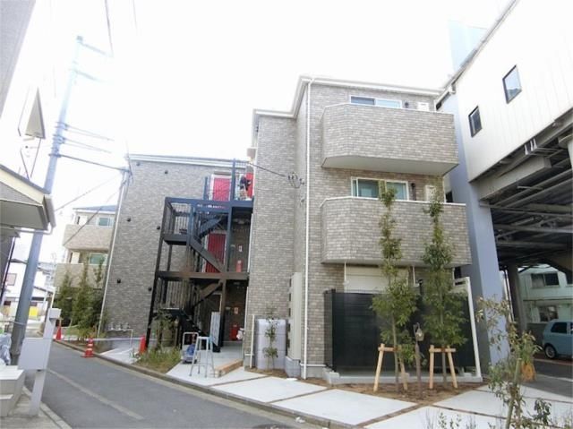 鎌倉市台のアパートの建物外観