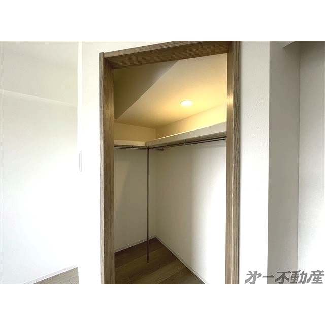 収納　ウォークインクローゼット