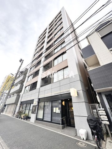 横浜市神奈川区西神奈川のマンションの建物外観