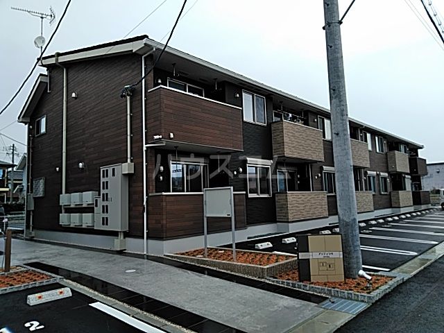 磐田市千手堂のアパートの建物外観