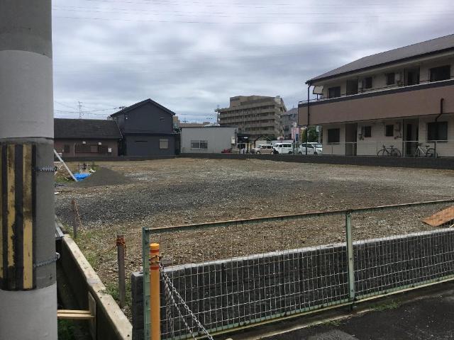 岸和田市下松町のアパートの建物外観