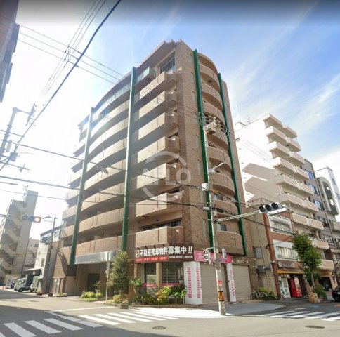 大阪市浪速区桜川のマンションの建物外観