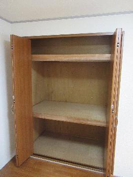 サンライフカスガ　収納　クローゼット