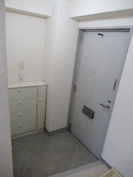 サンライフカスガ　玄関　玄関