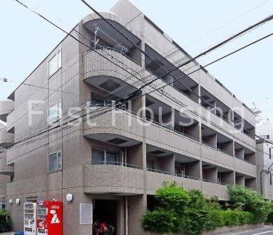 【中野区弥生町のマンションの建物外観】