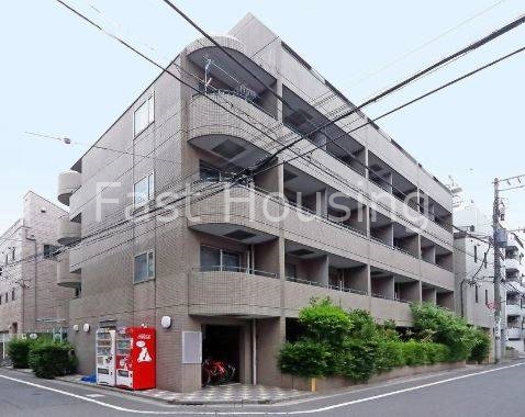 中野区弥生町のマンションの建物外観