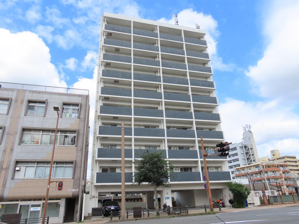 長崎市大橋町のマンションの建物外観