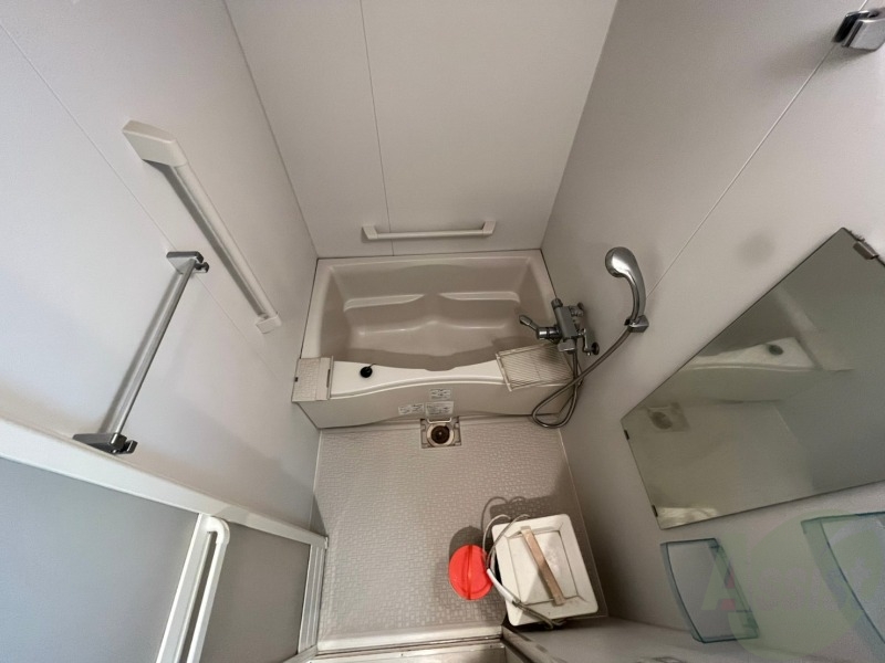 バス・シャワールーム　お風呂です。ゆっくりお風呂につかるのも体に良いですね～