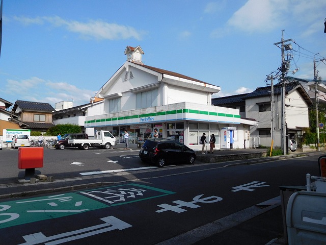 コンビニ　ファミリーマート島根大学前店（コンビニ）まで72m