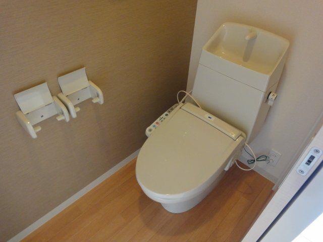 トイレ　シャワー付トイレ