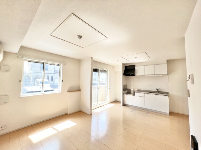 居室・リビング　※別部屋参考写真