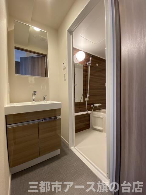 洗面設備　※別部屋の写真です。