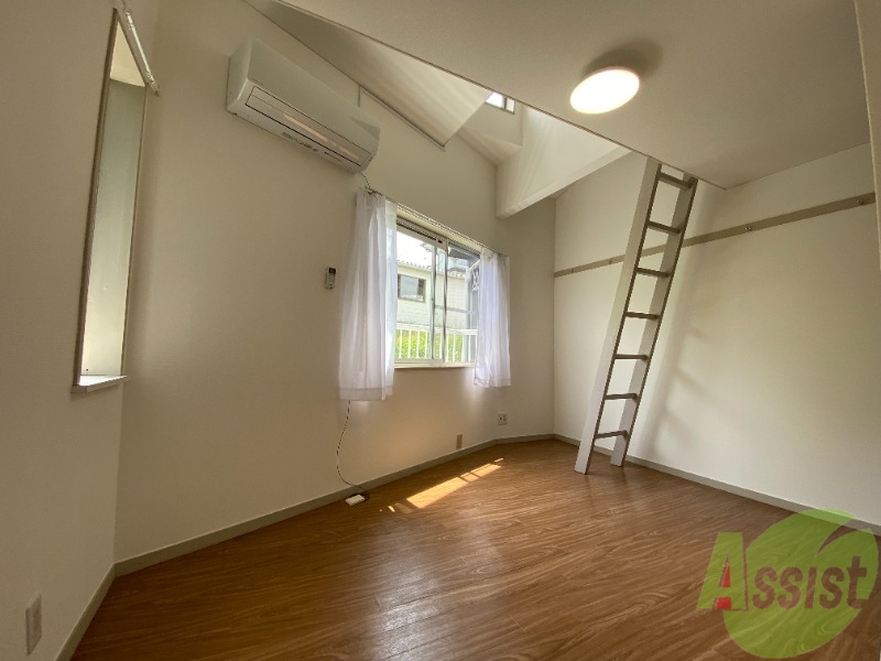 居室・リビング　６帖のリビングになります。広々としたお部屋です。