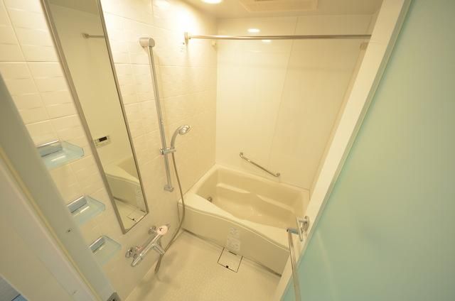 バス・シャワールーム　反転タイプの写真です