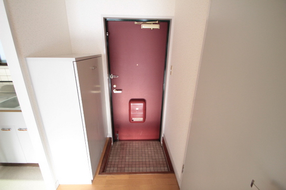 玄関　※別部屋の写真です