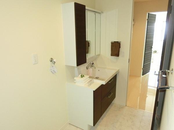 洗面設備　シャンプードレッサー！