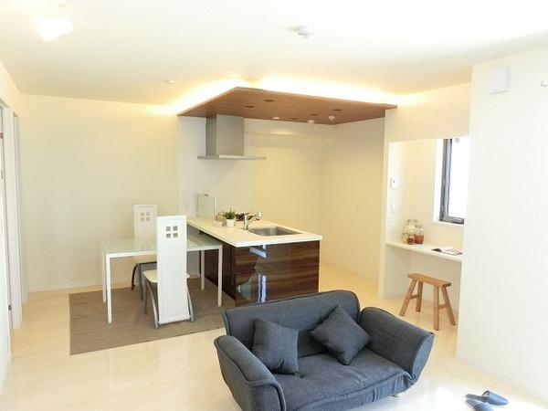 居室・リビング　広々リビング！