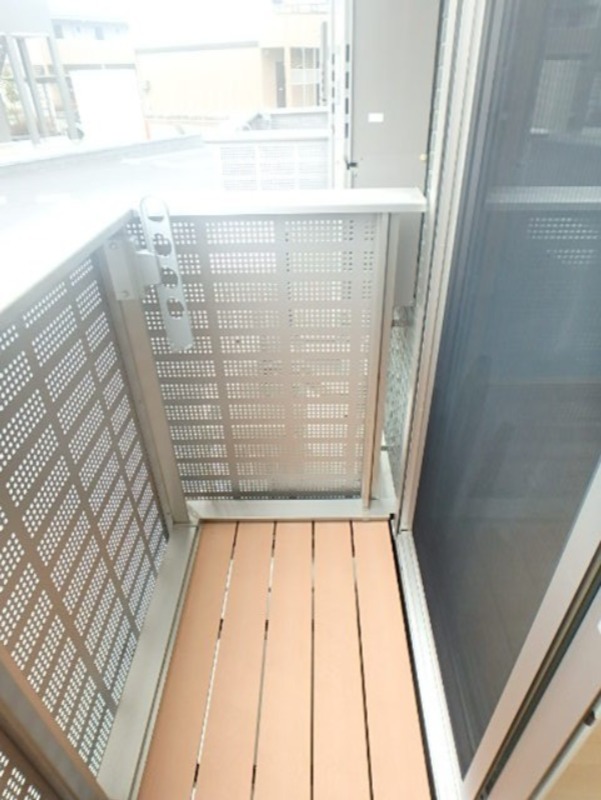 バルコニー　図面と現状に相違がある場合には現状を優先