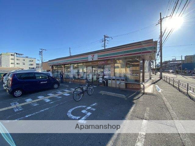 コンビニ　セブンイレブン（コンビニ）まで375m