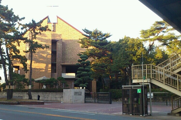 小学校　【明治学園小学校】（小学校）まで532m