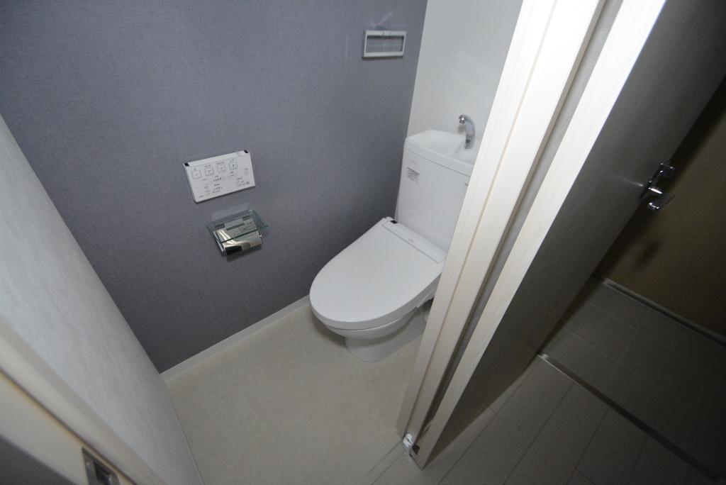 トイレ　シャワー付トイレ