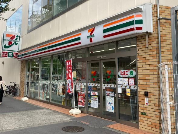 コンビニ　セブンイレブン 大阪中崎町店（コンビニ）まで120m