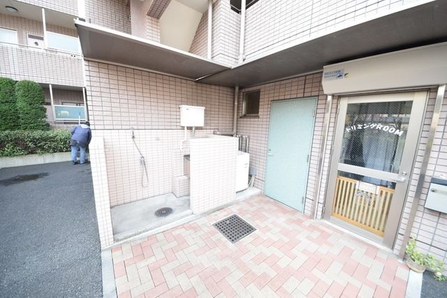 その他　★建物内にペット用のシャワーがあります★