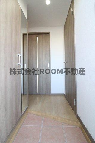 エントランス　清潔なエントランスです