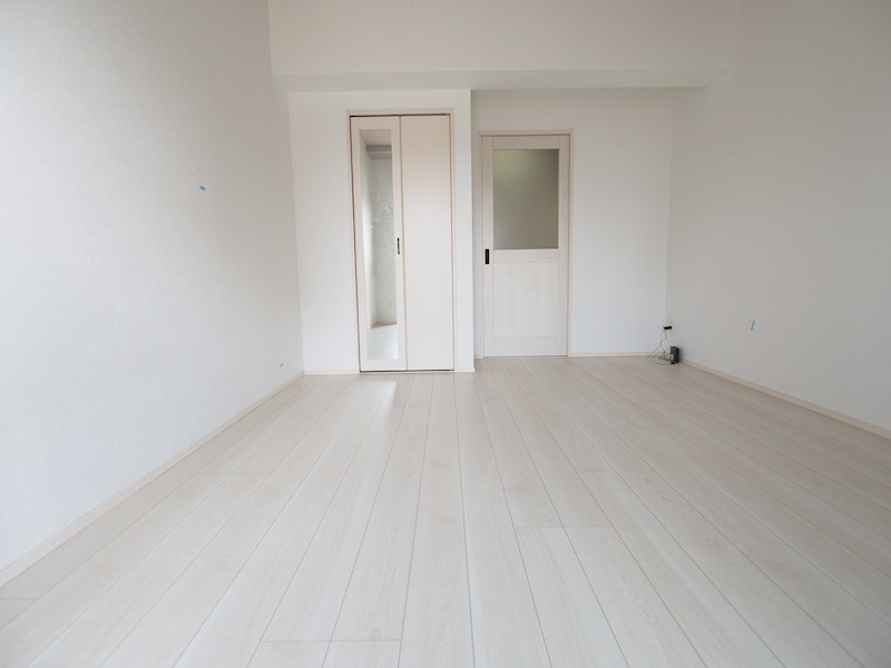 居室・リビング　内装は現況優先です。