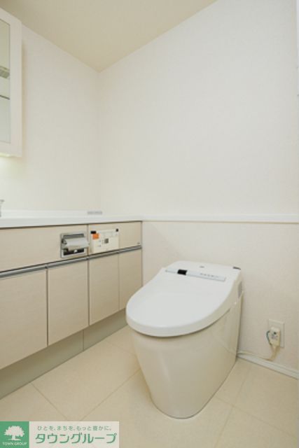 トイレ　※写真は同タイプ住戸です。