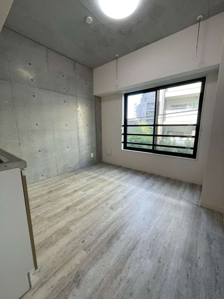 居室・リビング　こちらの居間で趣味の時間をお楽しみください