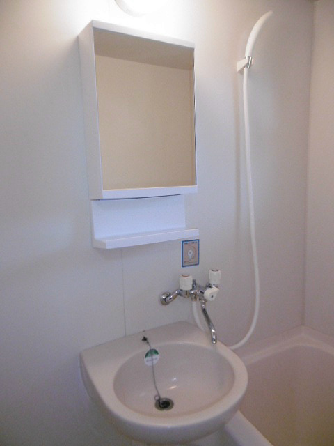 洗面設備　203号室です