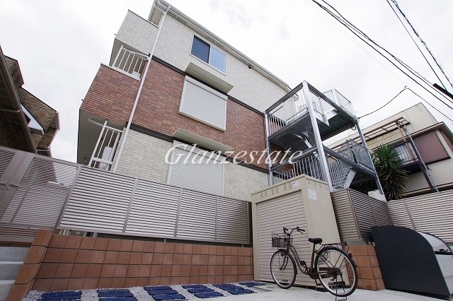 建物外観　☆存在感を放つ外観☆