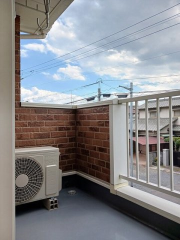 バルコニー　陽当たり良好なバルコニーです