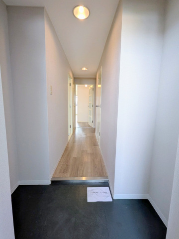 玄関　広々玄関