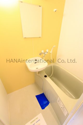 バス・シャワールーム　同物件の参考写真です。