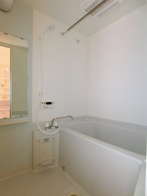 バス・シャワールーム　図面と現状に相違がある場合には現状を優先