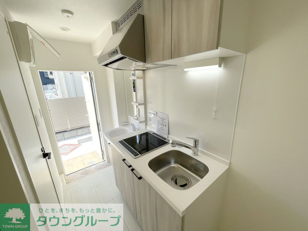 玄関　キッチン