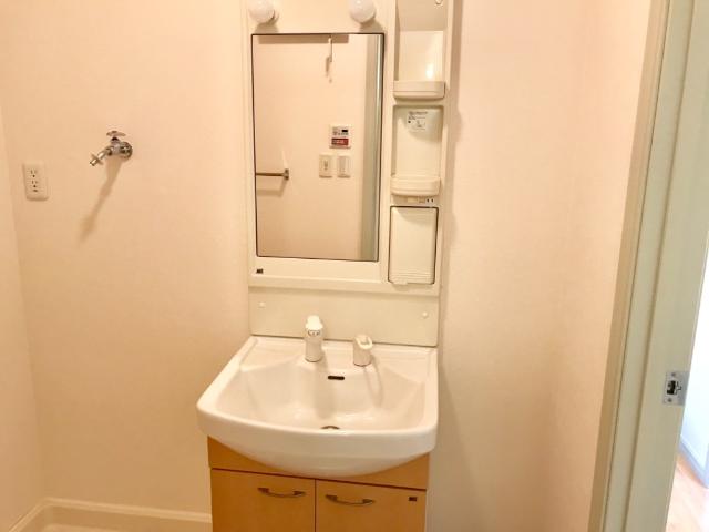 洗面設備　洗髪洗面化粧台