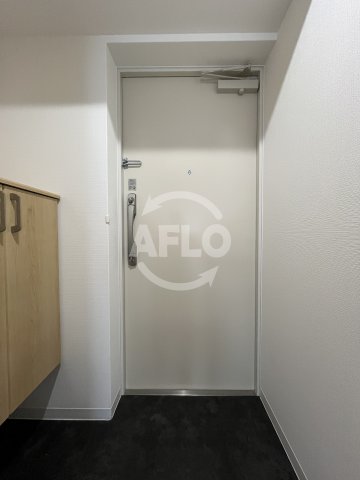 玄関　LIVIAZ SHIN-OSAKA Ciel　玄関