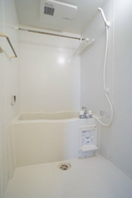 バス・シャワールーム　参考写真（同建物別部屋のものです）