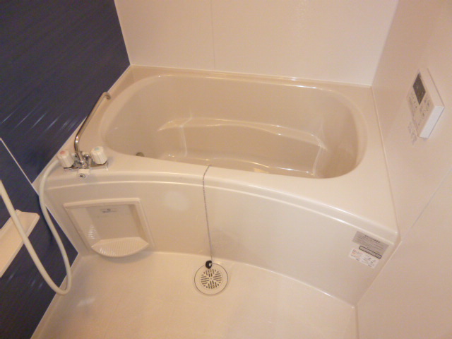 バス・シャワールーム　追い焚きバス