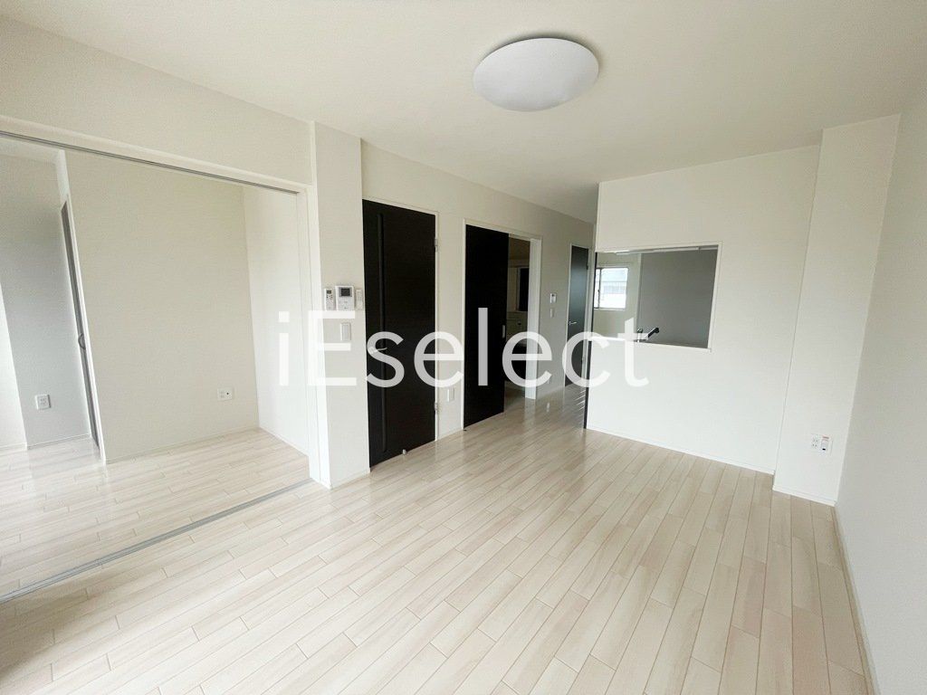 居室・リビング　※同仕様の画像の為、実際とは異なります