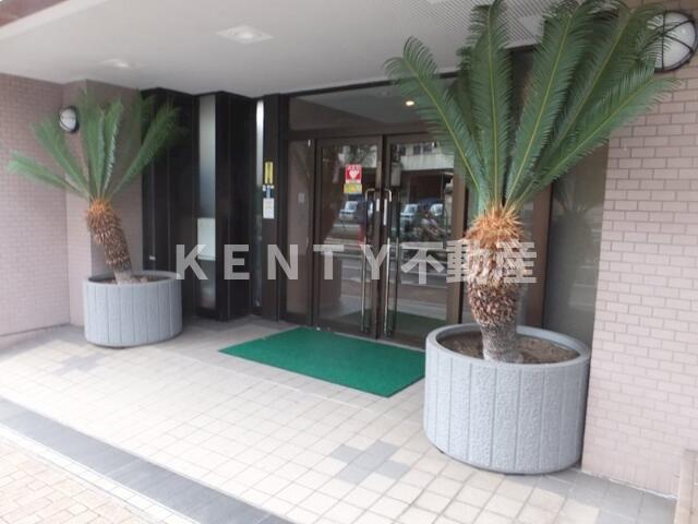 エントランス　清潔なエントランスです