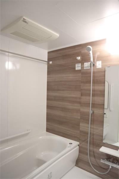 バス・シャワールーム　別部屋参考写真