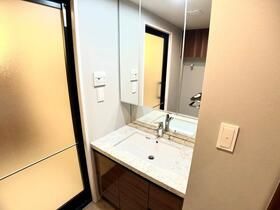 洗面設備　洗面所です